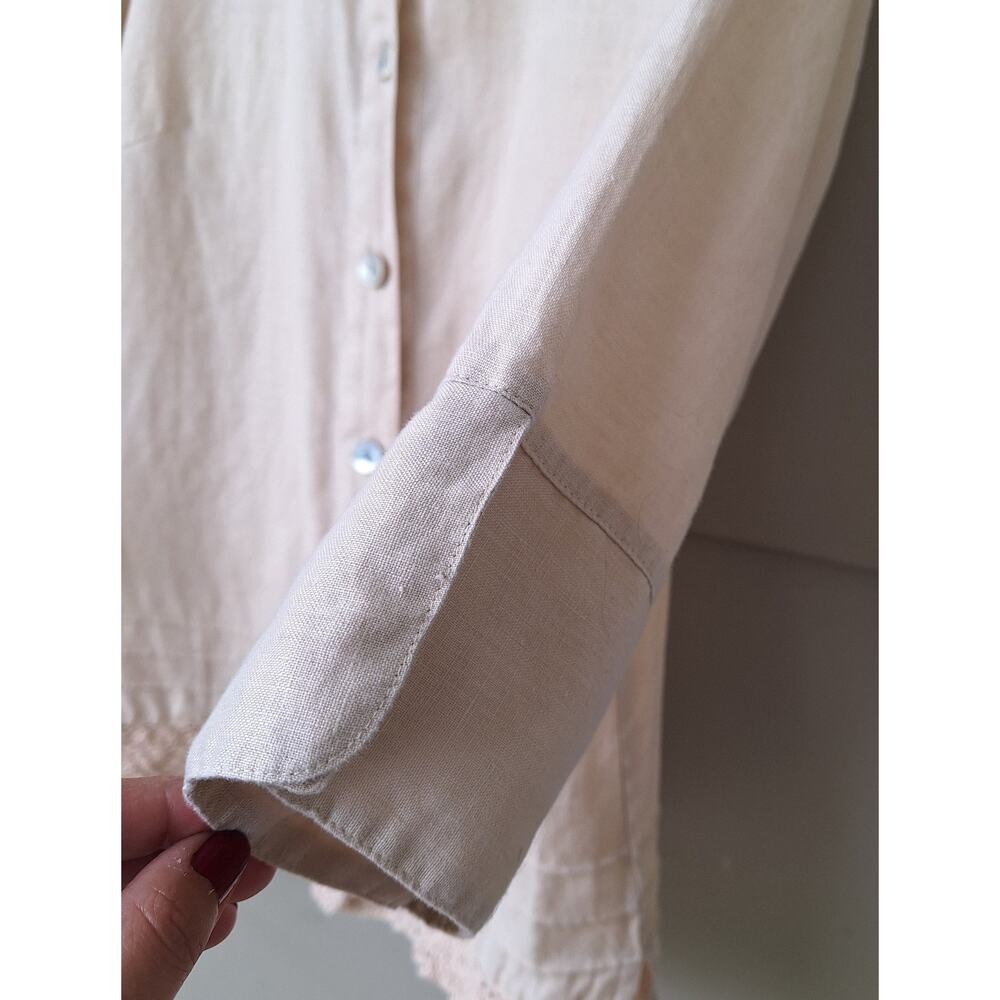 Robert Louis 100% Linen Crochet Trim Mother of Pearl buttons Blouse Shirt Tan M - Picture 8 of 10